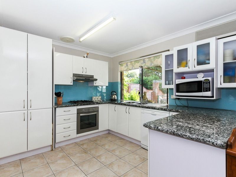 21 Ind Street, Lesmurdie WA 6076