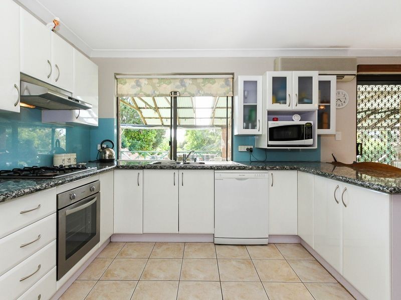 21 Ind Street, Lesmurdie WA 6076