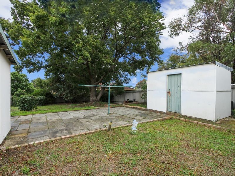 88 Lesmurdie Road, Lesmurdie WA 6076