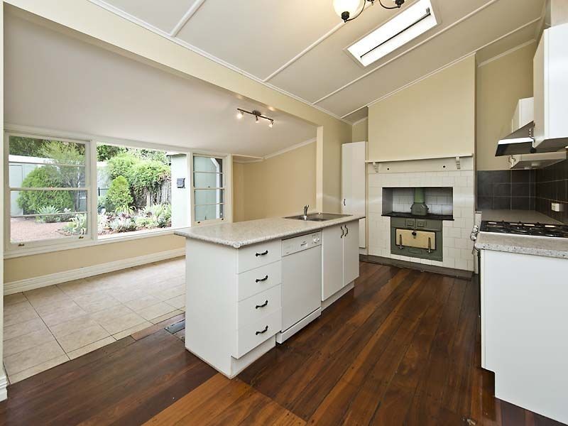 3 Station Street, Guildford WA 6055