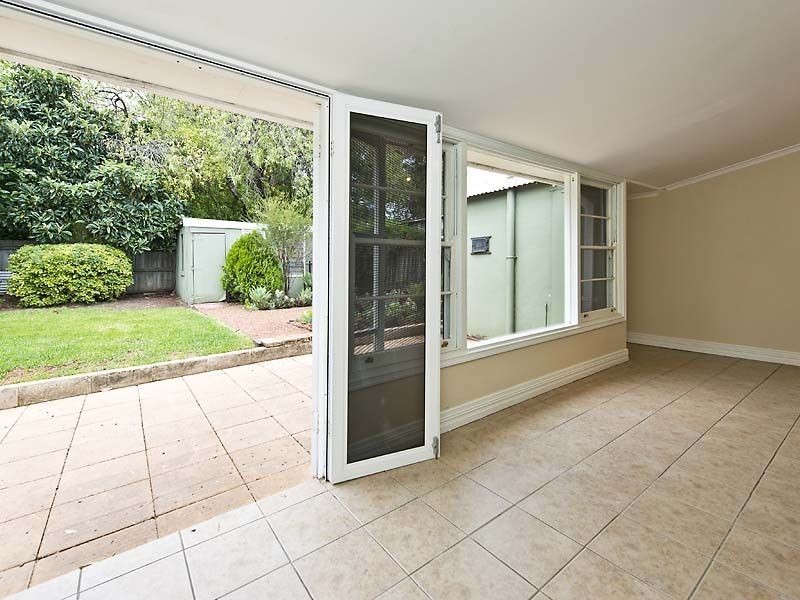 3 Station Street, Guildford WA 6055