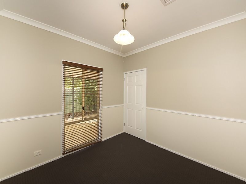 8 Coongan Avenue, Greenmount WA 6056