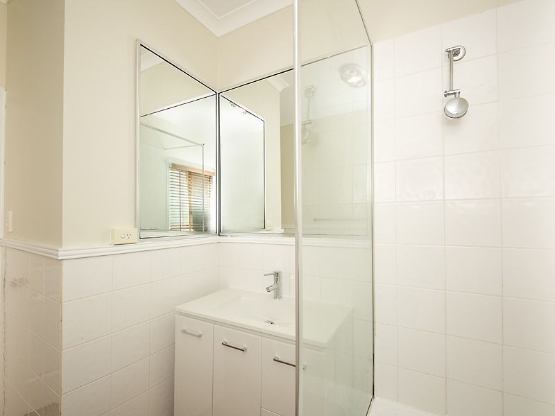 8 Coongan Avenue, Greenmount WA 6056