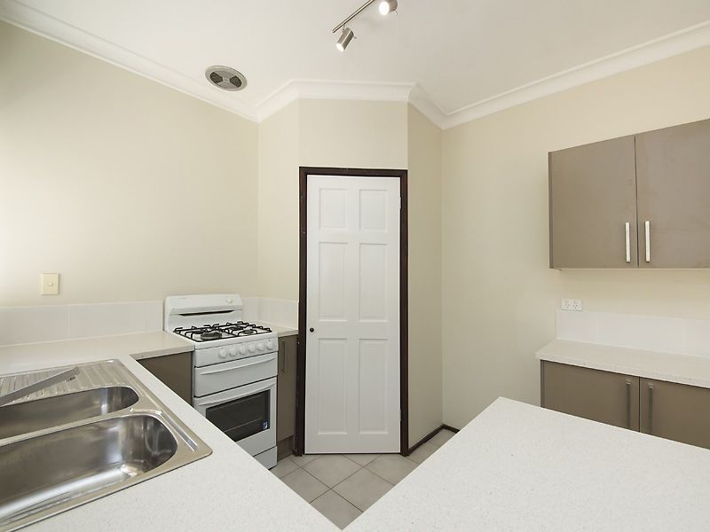 8 Coongan Avenue, Greenmount WA 6056