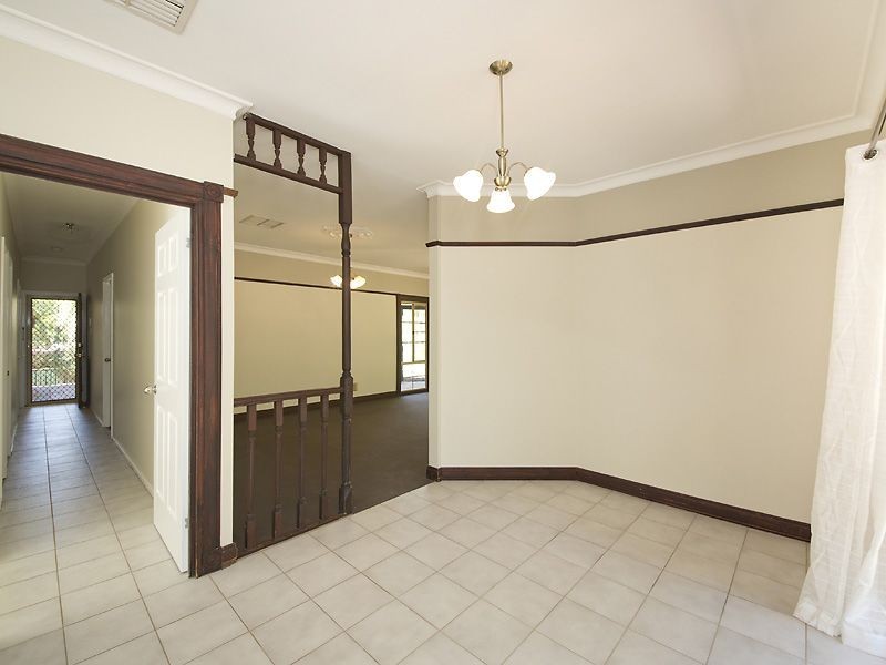 8 Coongan Avenue, Greenmount WA 6056