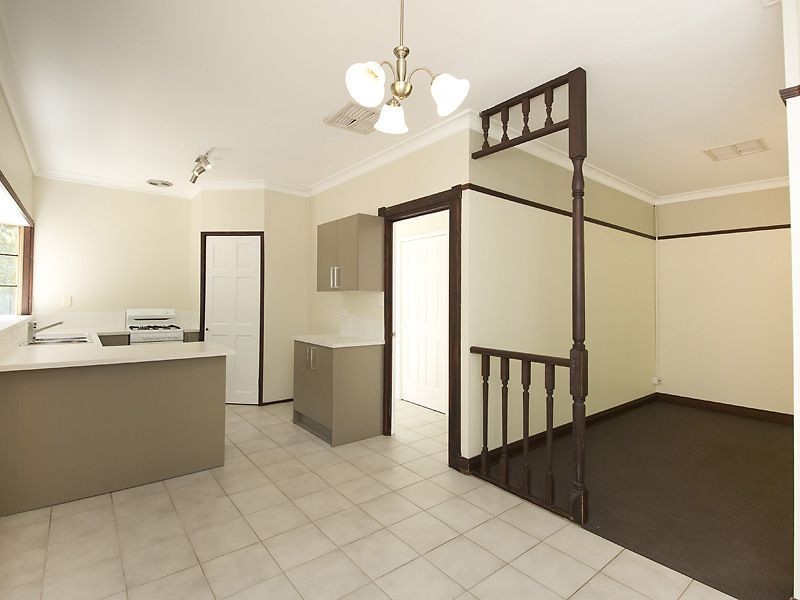 8 Coongan Avenue, Greenmount WA 6056