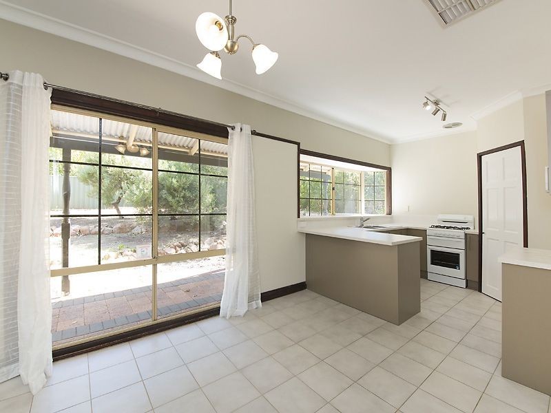 8 Coongan Avenue, Greenmount WA 6056