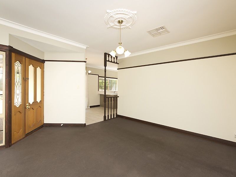 8 Coongan Avenue, Greenmount WA 6056