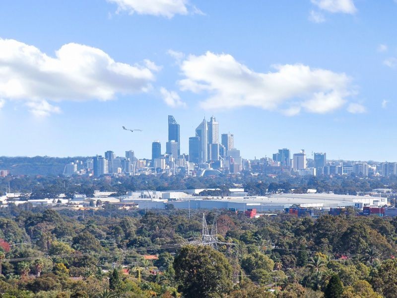 Holmes Road, Forrestfield WA 6058