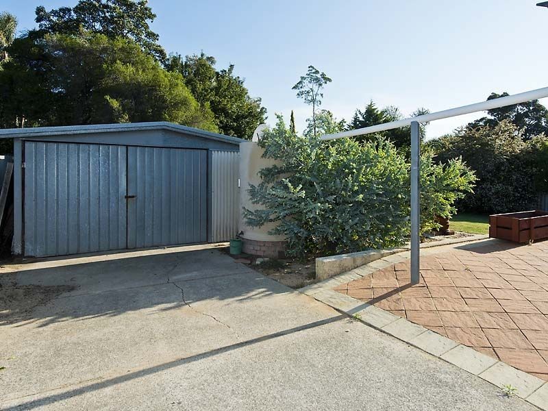 7 Glyde Road, Lesmurdie WA 6076