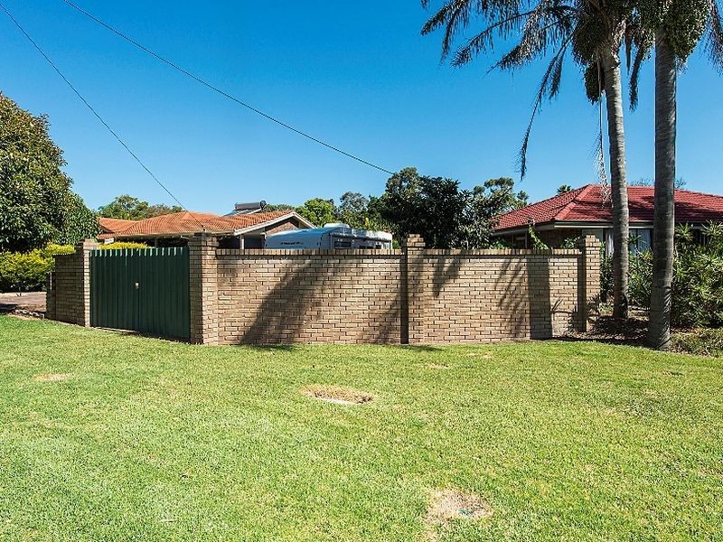 22 Hunter Drive, Lesmurdie WA 6076