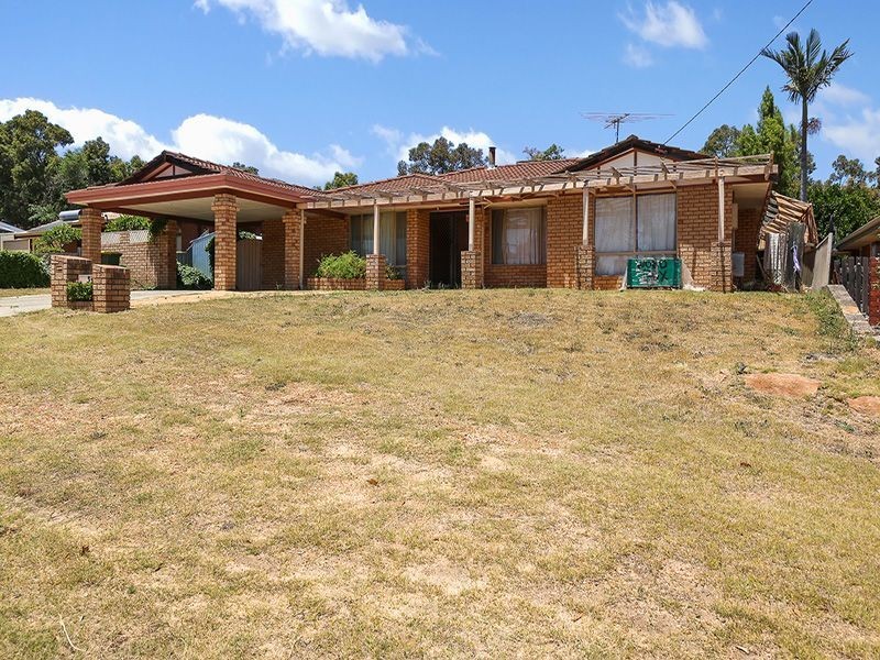 35 Cantua Way, Forrestfield WA 6058