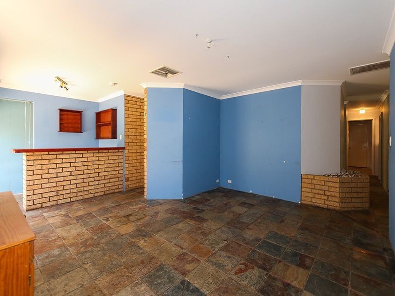 35 Cantua Way, Forrestfield WA 6058