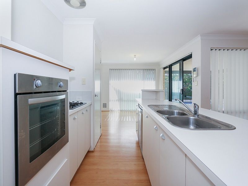 46 Excalibur Chase, Wattle Grove WA 6107