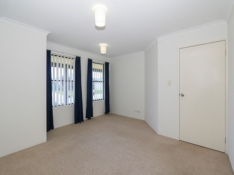 46 Excalibur Chase, Wattle Grove WA 6107