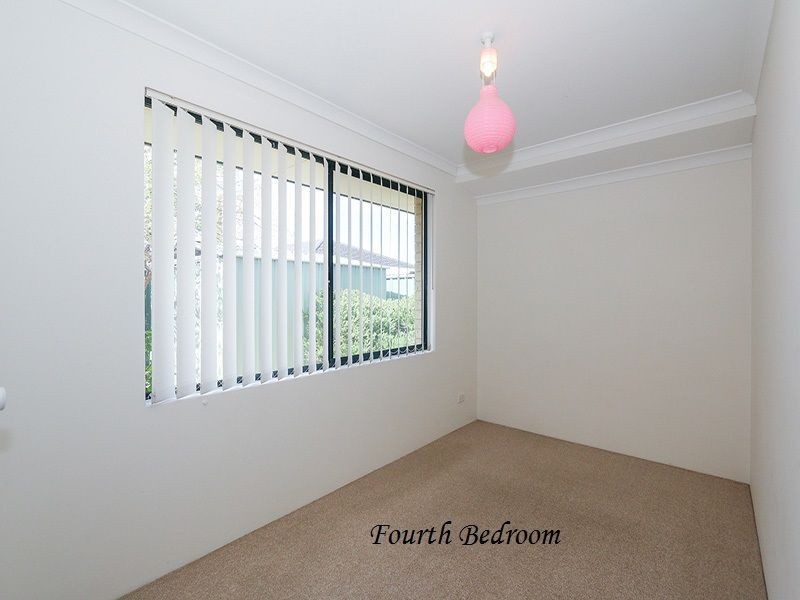 46 Excalibur Chase, Wattle Grove WA 6107