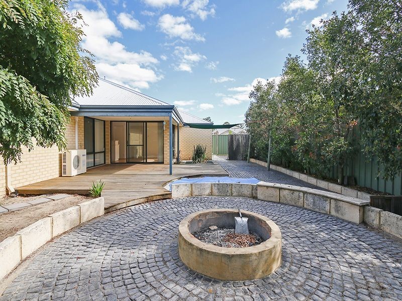 46 Excalibur Chase, Wattle Grove WA 6107