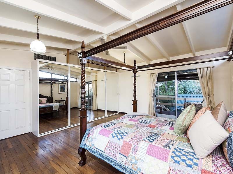 24 Sherborne Road, Gooseberry Hill WA 6076