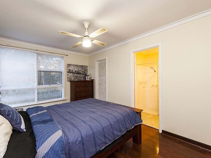 24 Sherborne Road, Gooseberry Hill WA 6076