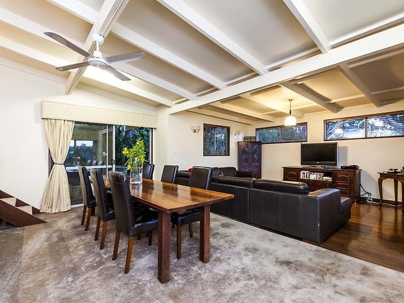 24 Sherborne Road, Gooseberry Hill WA 6076