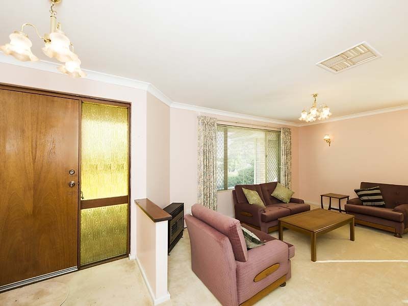 22 Blamire Road, Kalamunda WA 6076