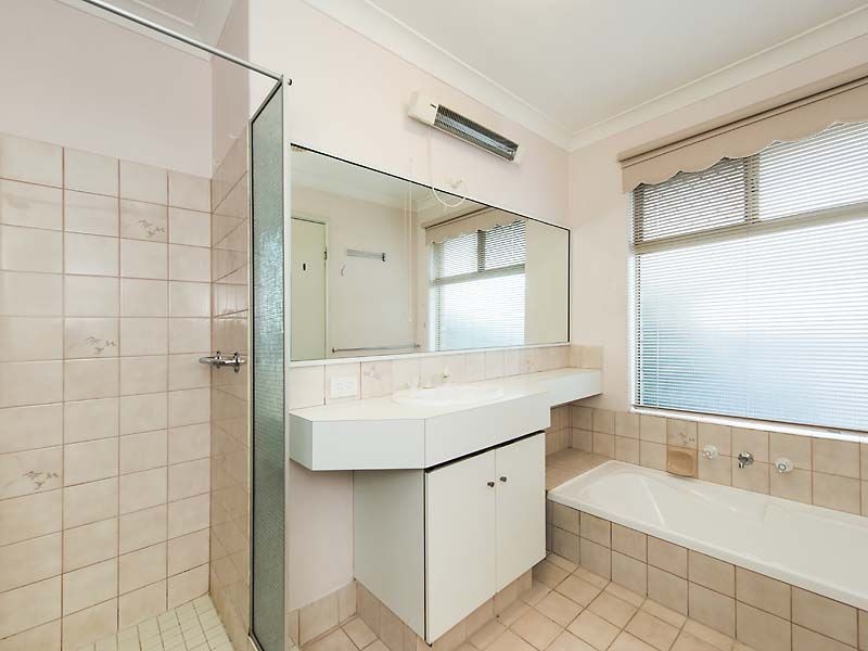 22 Blamire Road, Kalamunda WA 6076