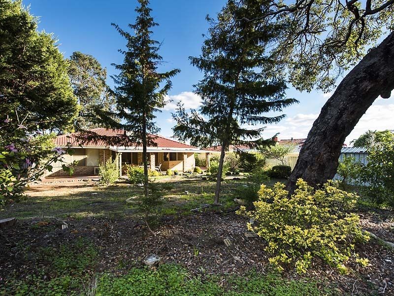 22 Blamire Road, Kalamunda WA 6076