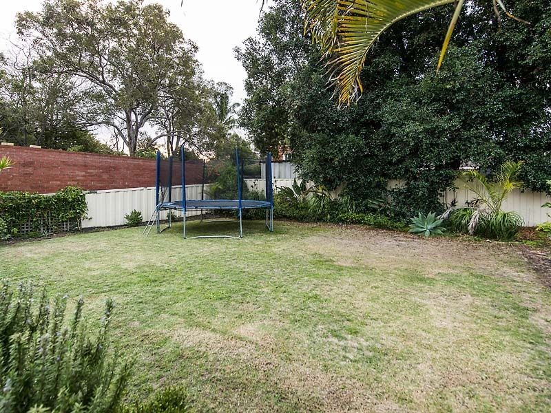 18 Blamire Road, Kalamunda WA 6076