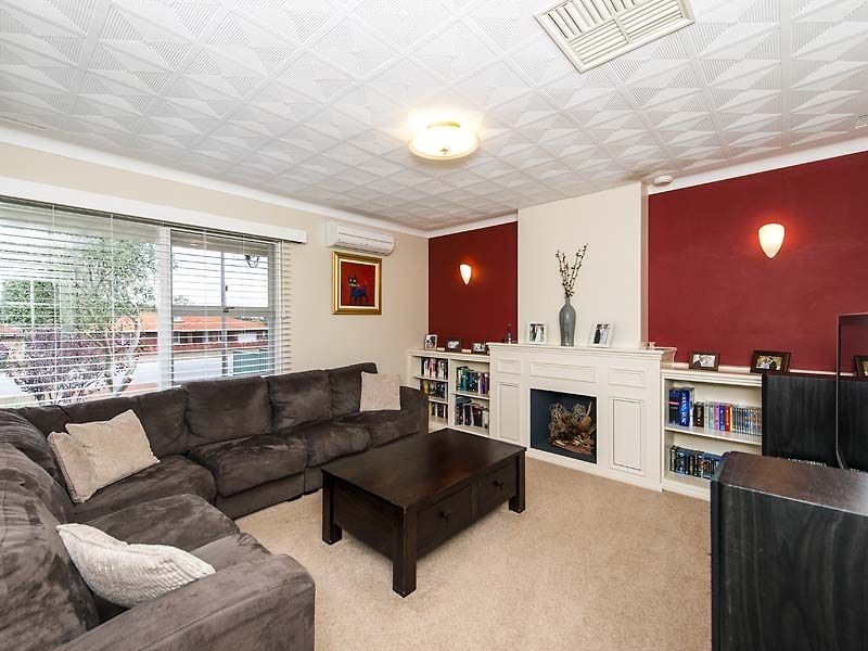 18 Blamire Road, Kalamunda WA 6076