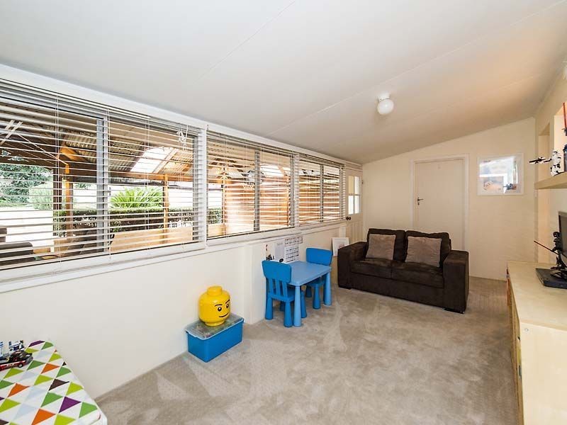 18 Blamire Road, Kalamunda WA 6076