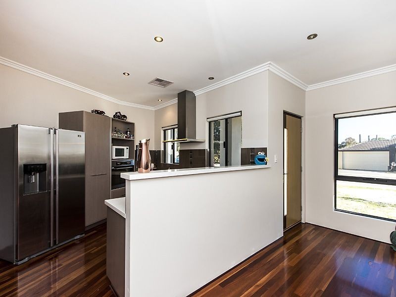 2A Bandalong Way, High Wycombe WA 6057