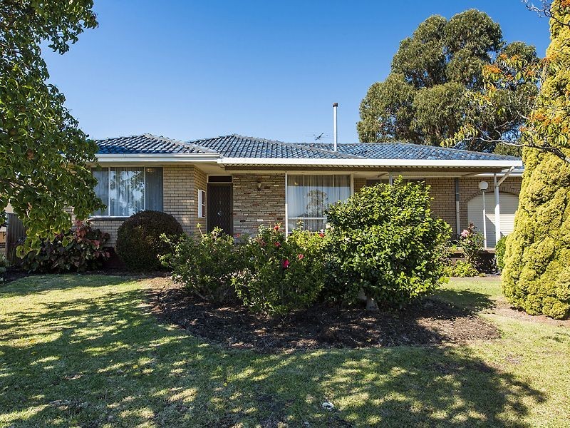 39 Wittenoom Road, High Wycombe WA 6057