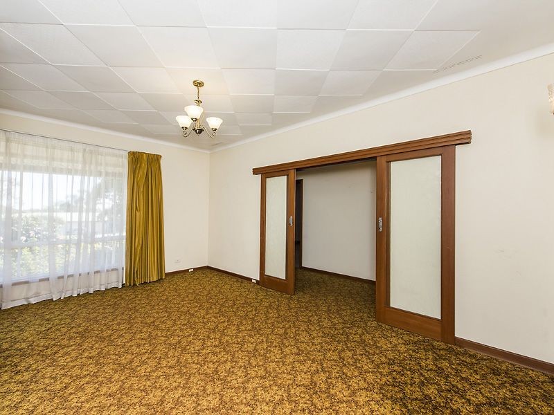 39 Wittenoom Road, High Wycombe WA 6057