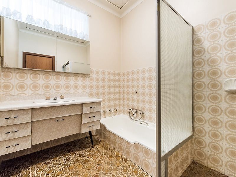 39 Wittenoom Road, High Wycombe WA 6057