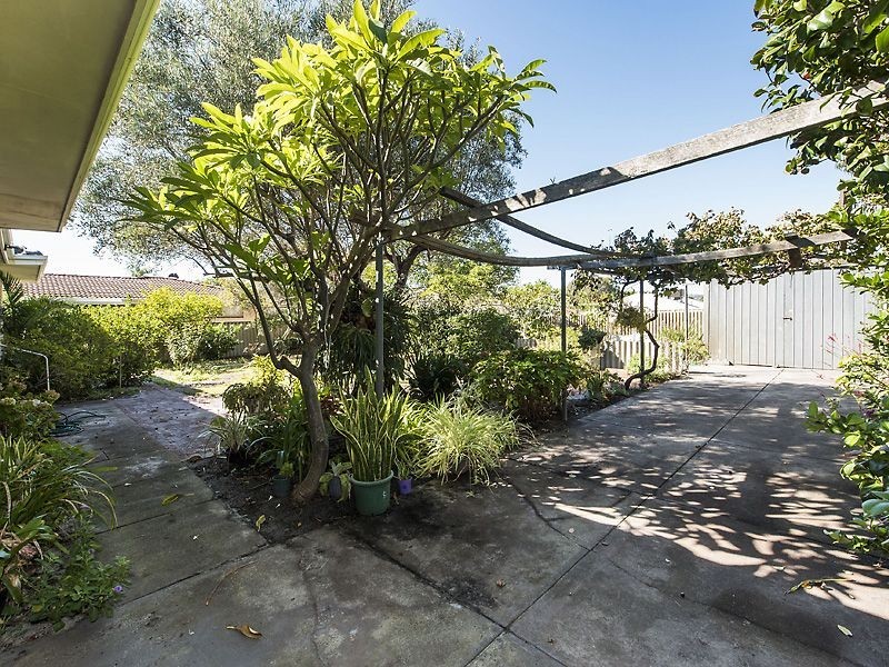 39 Wittenoom Road, High Wycombe WA 6057