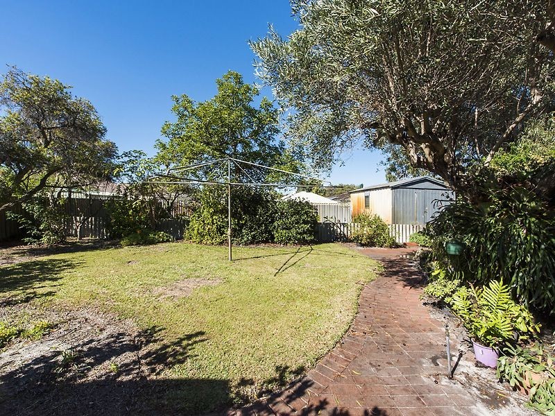 39 Wittenoom Road, High Wycombe WA 6057