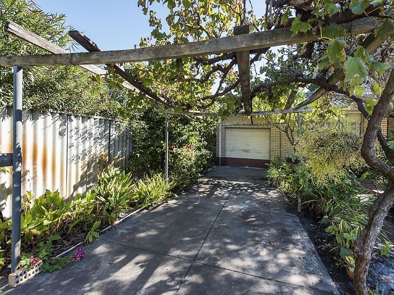 39 Wittenoom Road, High Wycombe WA 6057