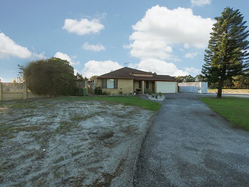 14 Brentwood Road, Wattle Grove WA 6107