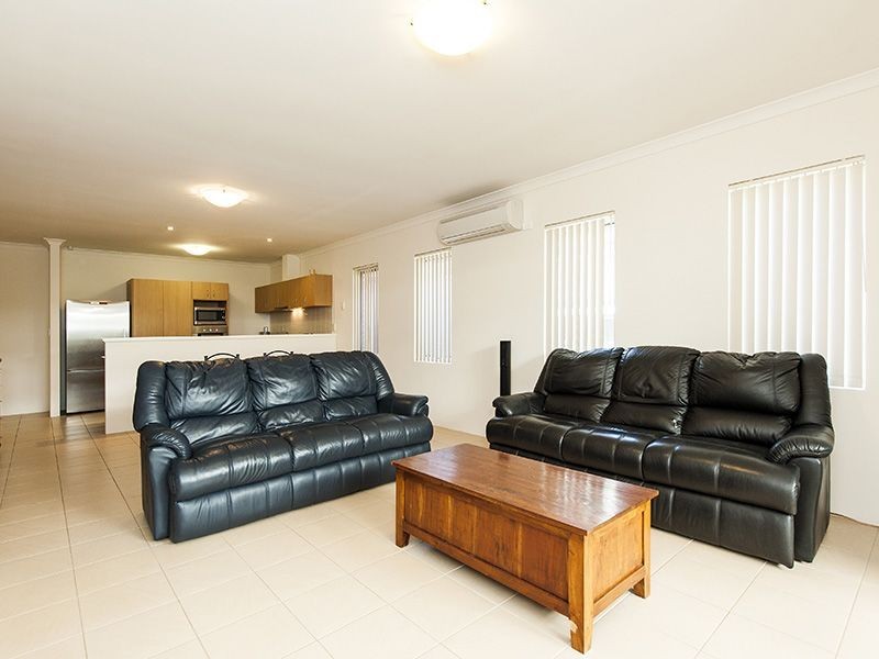 1A Boonooloo Court, Kalamunda WA 6076