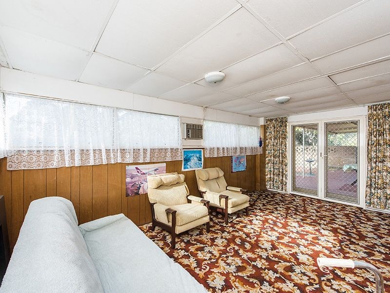17 Hume Road, High Wycombe WA 6057