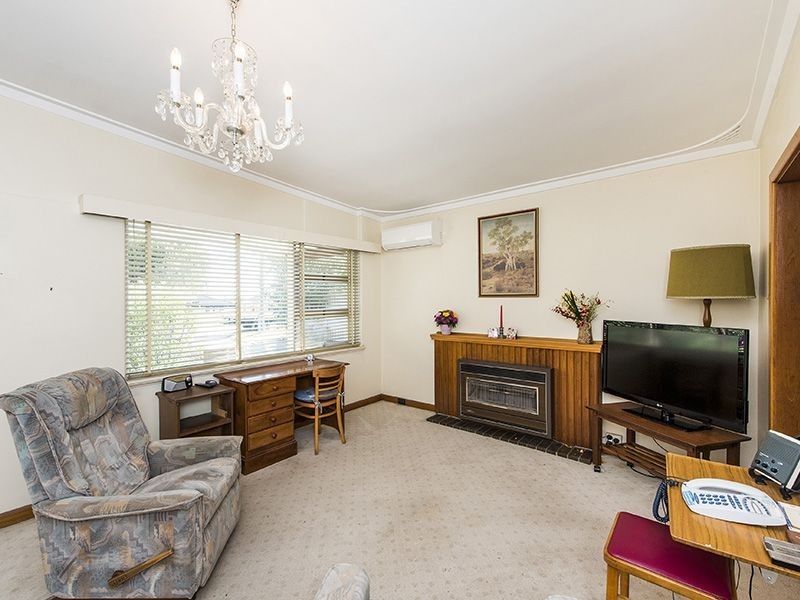 17 Hume Road, High Wycombe WA 6057