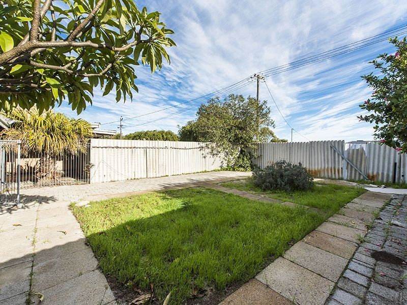 17 Hume Road, High Wycombe WA 6057