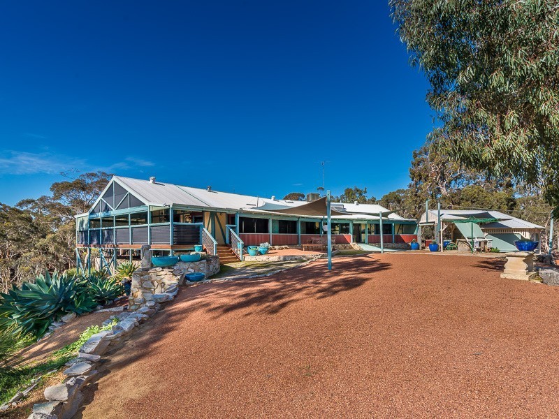 12 Wandoo Circle, Toodyay WA 6566