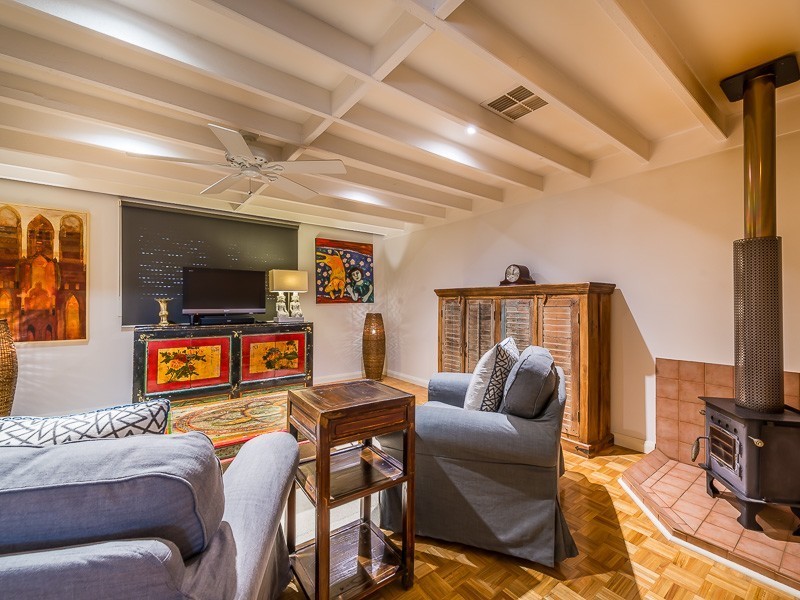 12 Wandoo Circle, Toodyay WA 6566