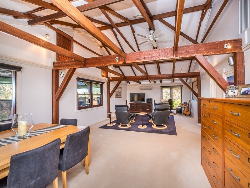 12 Wandoo Circle, Toodyay WA 6566