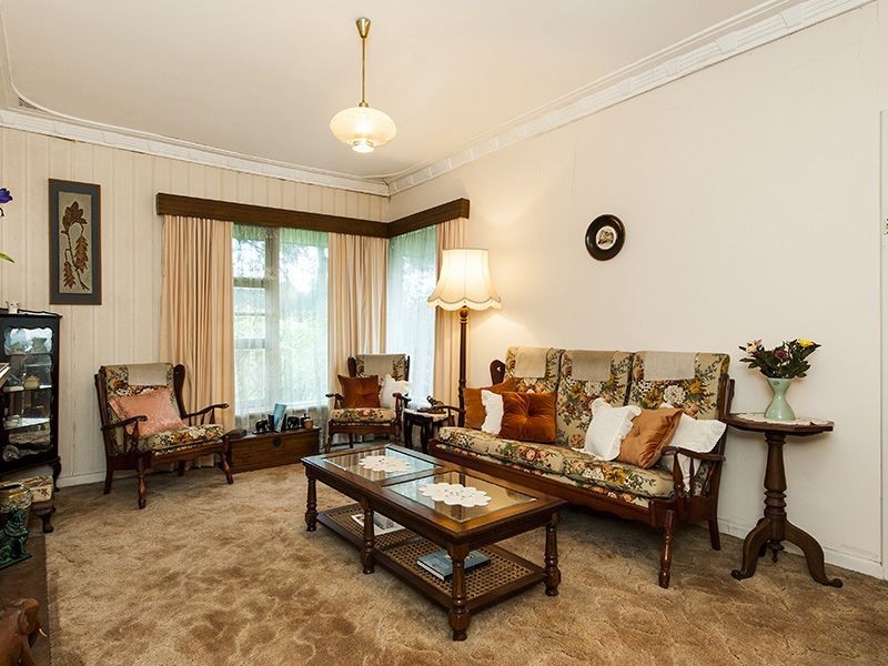 140 Kalamunda Road, Gooseberry Hill WA 6076