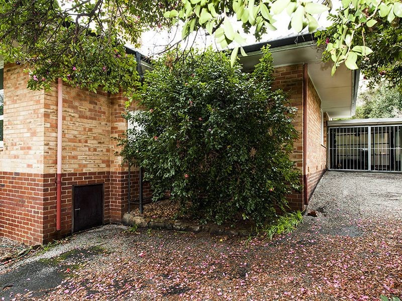 140 Kalamunda Road, Gooseberry Hill WA 6076