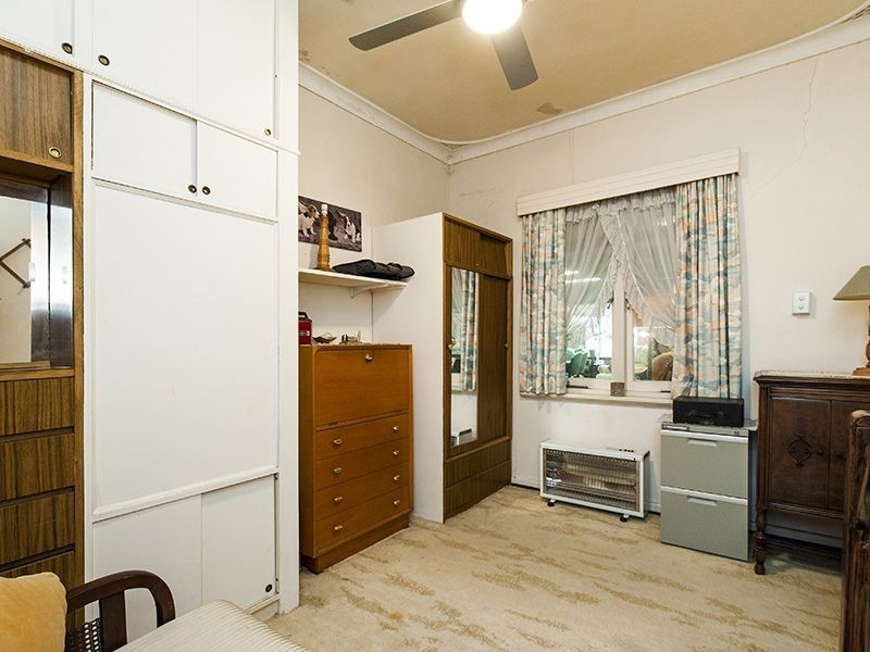 140 Kalamunda Road, Gooseberry Hill WA 6076