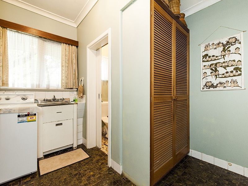 140 Kalamunda Road, Gooseberry Hill WA 6076