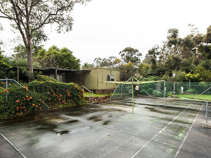 140 Kalamunda Road, Gooseberry Hill WA 6076